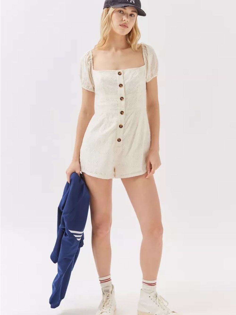 URBAN OUTFITTERS • ROMPER white